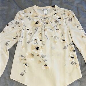 White House Black Market Cream Floral Blouse